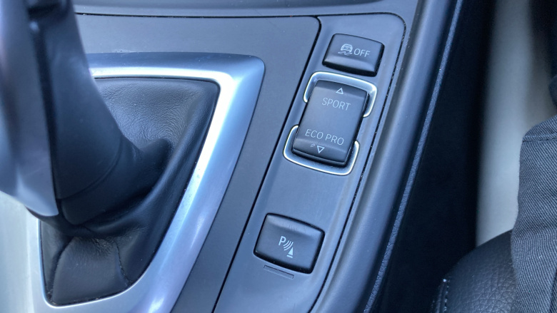 BMW 3 Series 330d xDrive M Sport Shadow Edition 5dr Step Auto Diesel Estate